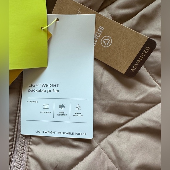 Kids Packable Jacket  Size M - Picture 3 of 8